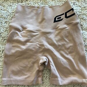 ECHT Scrunch Shorts